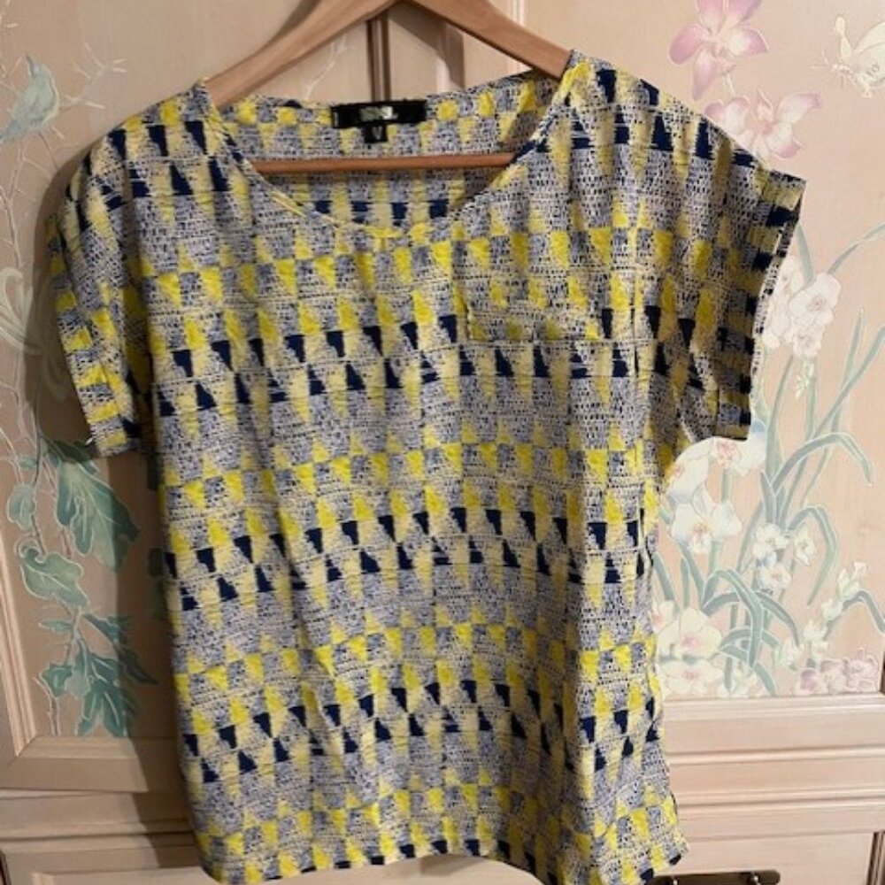 SML Abstract Design Top Size M